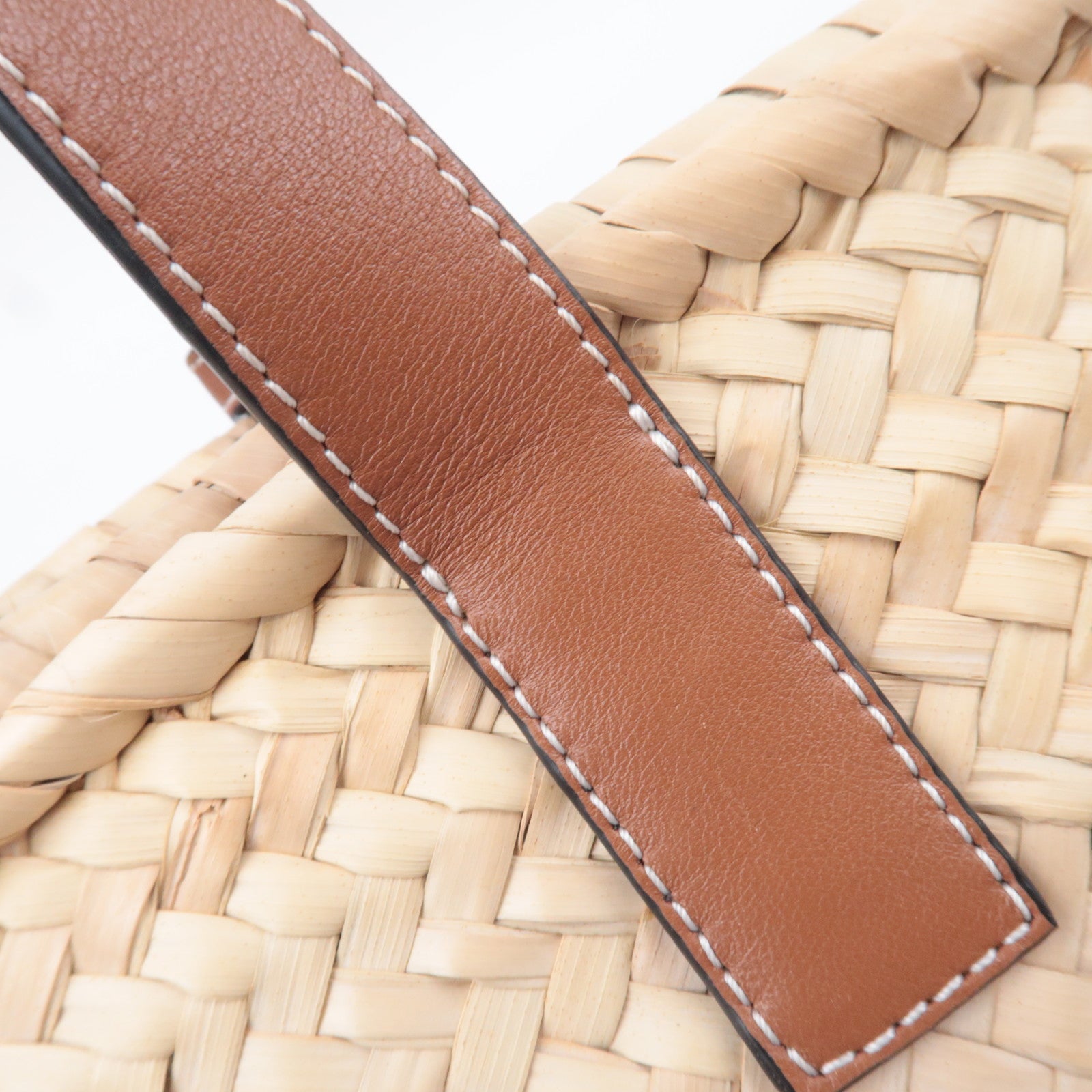 LOEWE Small Basket Bag Raffia Tan