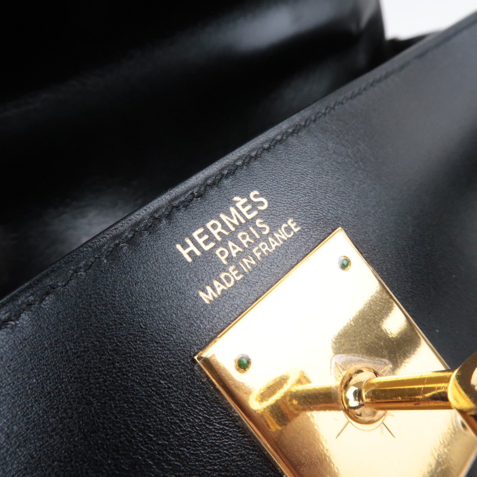 HERMES Kelly 32 □B Stamp (1998) Box Calf Black