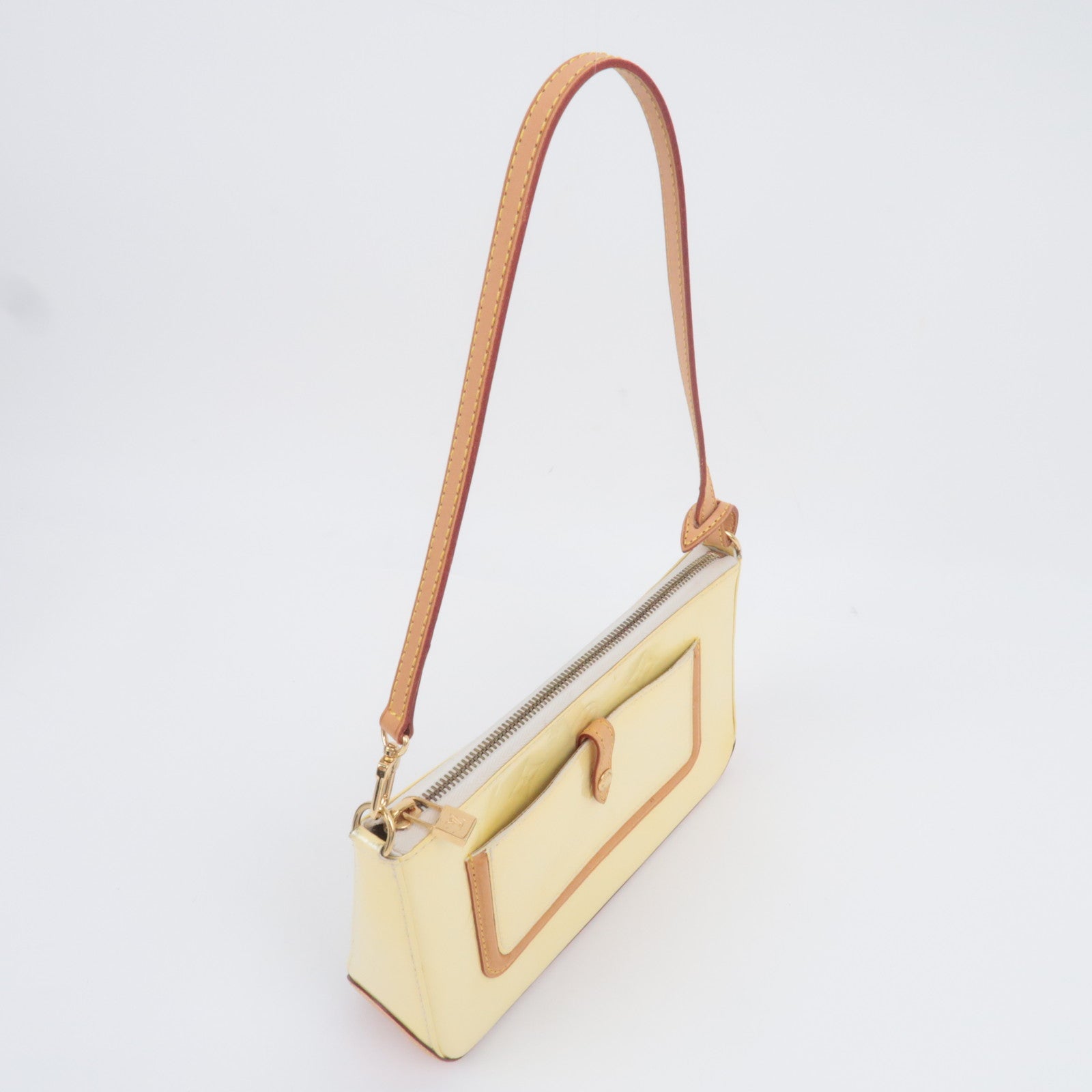 Louis Vuitton Monogram Vernis Mallory Shoulder Bag Perle M91333