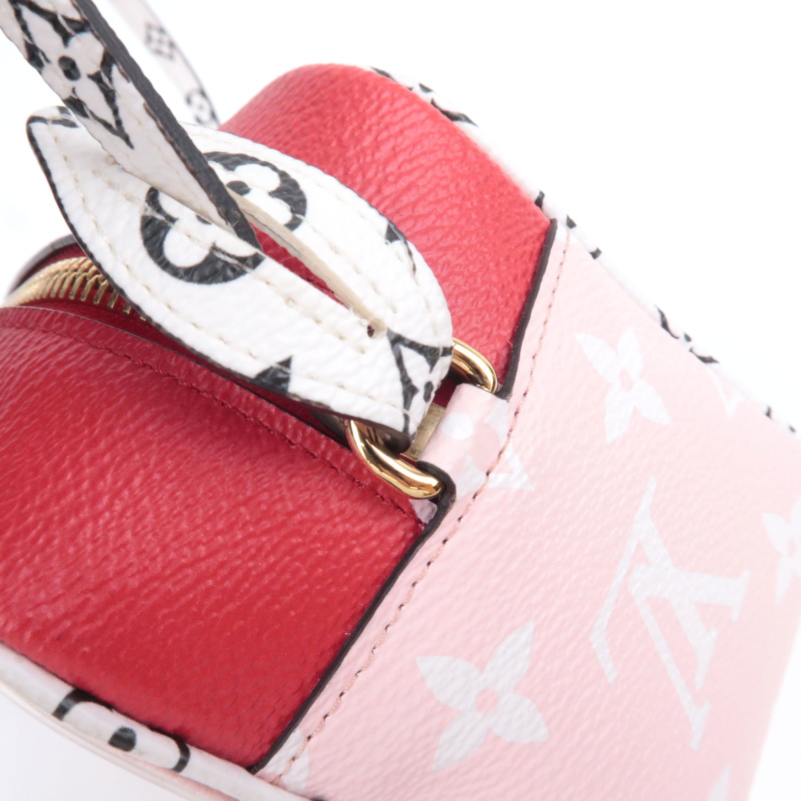 Louis Vuitton Monogram Giant Beach Clear Pouch Bag Rouge M67601