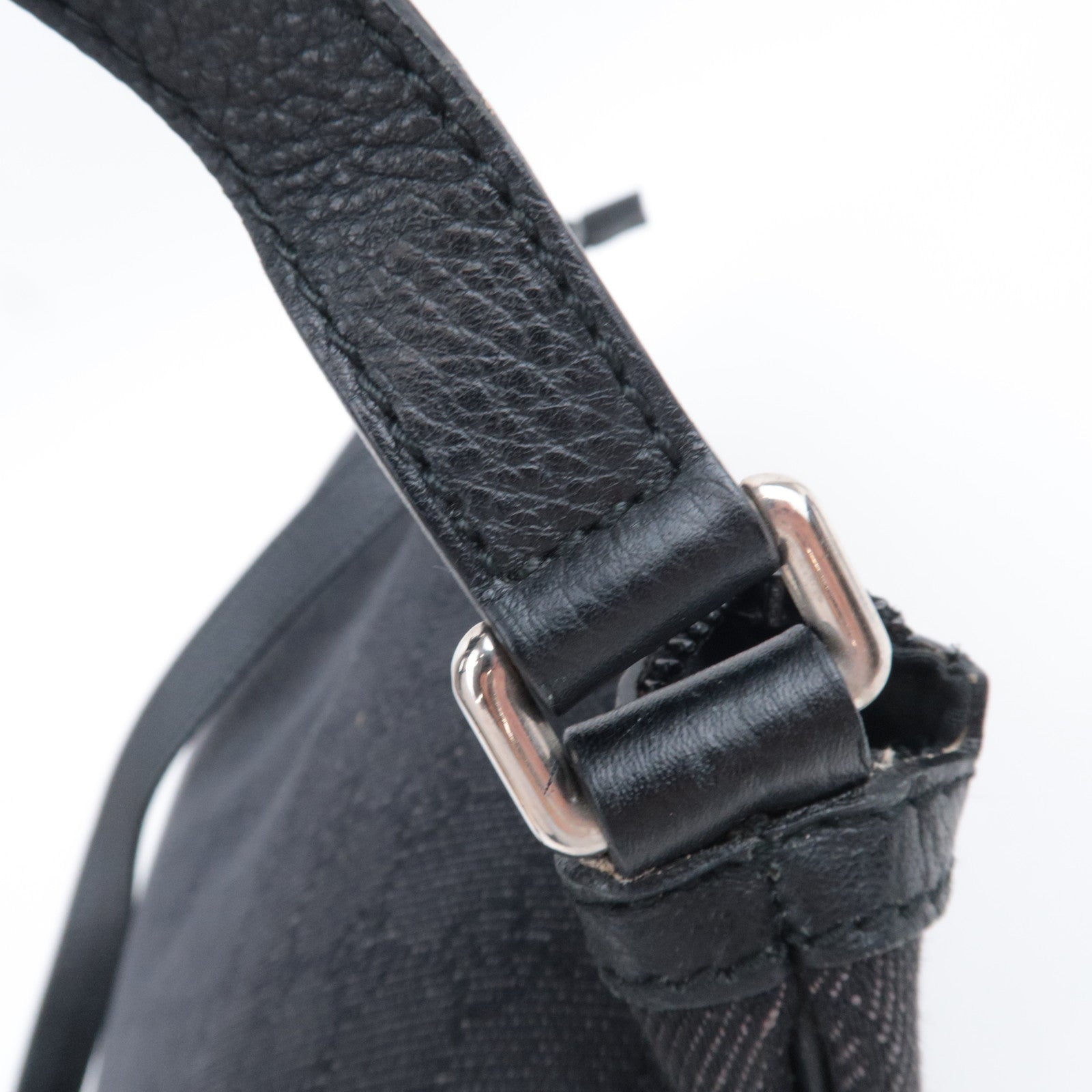 GUCCI GG Canvas Shoulder Bag Black 272380