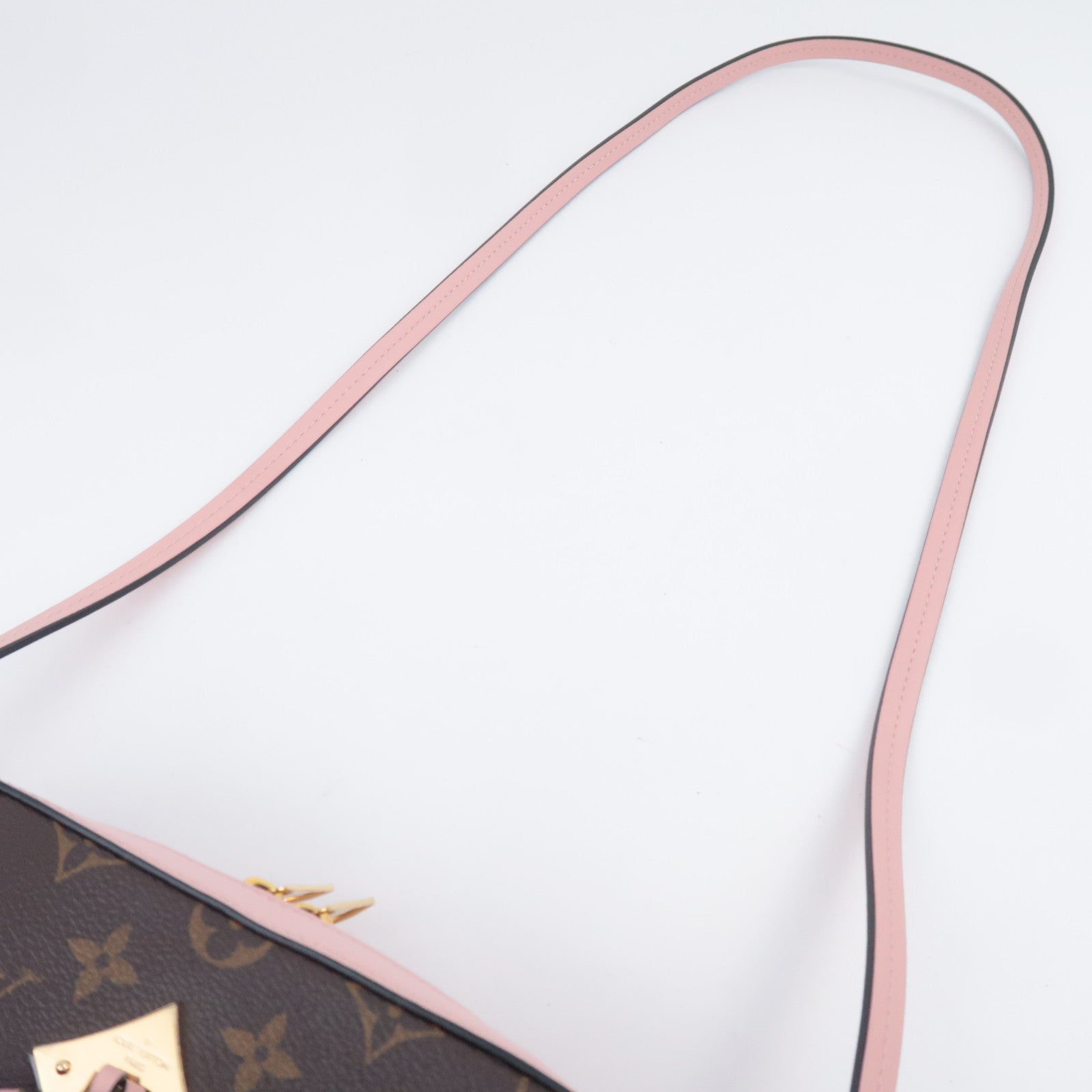 Louis Vuitton Monogram Saintonge Shoulder Bag Rose Poodle M44442