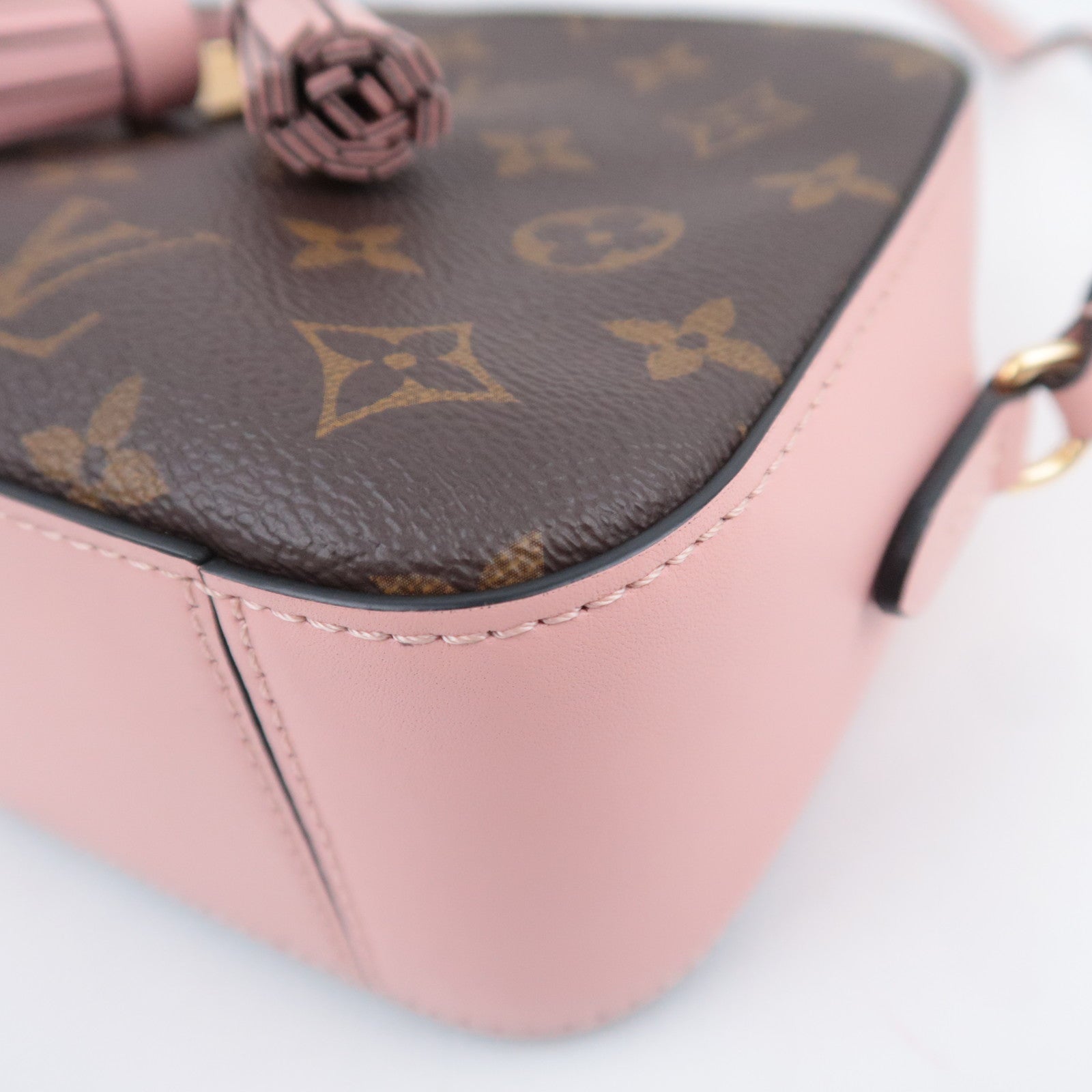 Louis Vuitton Monogram Saintonge Shoulder Bag Rose Poodle M44442