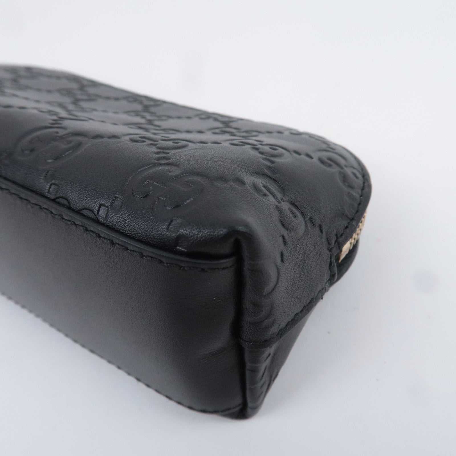 GUCCI Guccissima Leather Small Pouch Black 141811