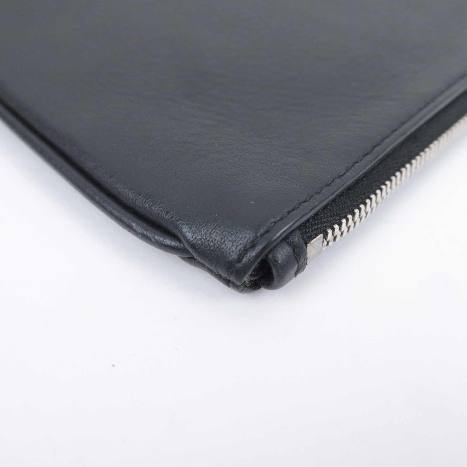 BALENCIAGA Everyday Leather Pouch Black 551992