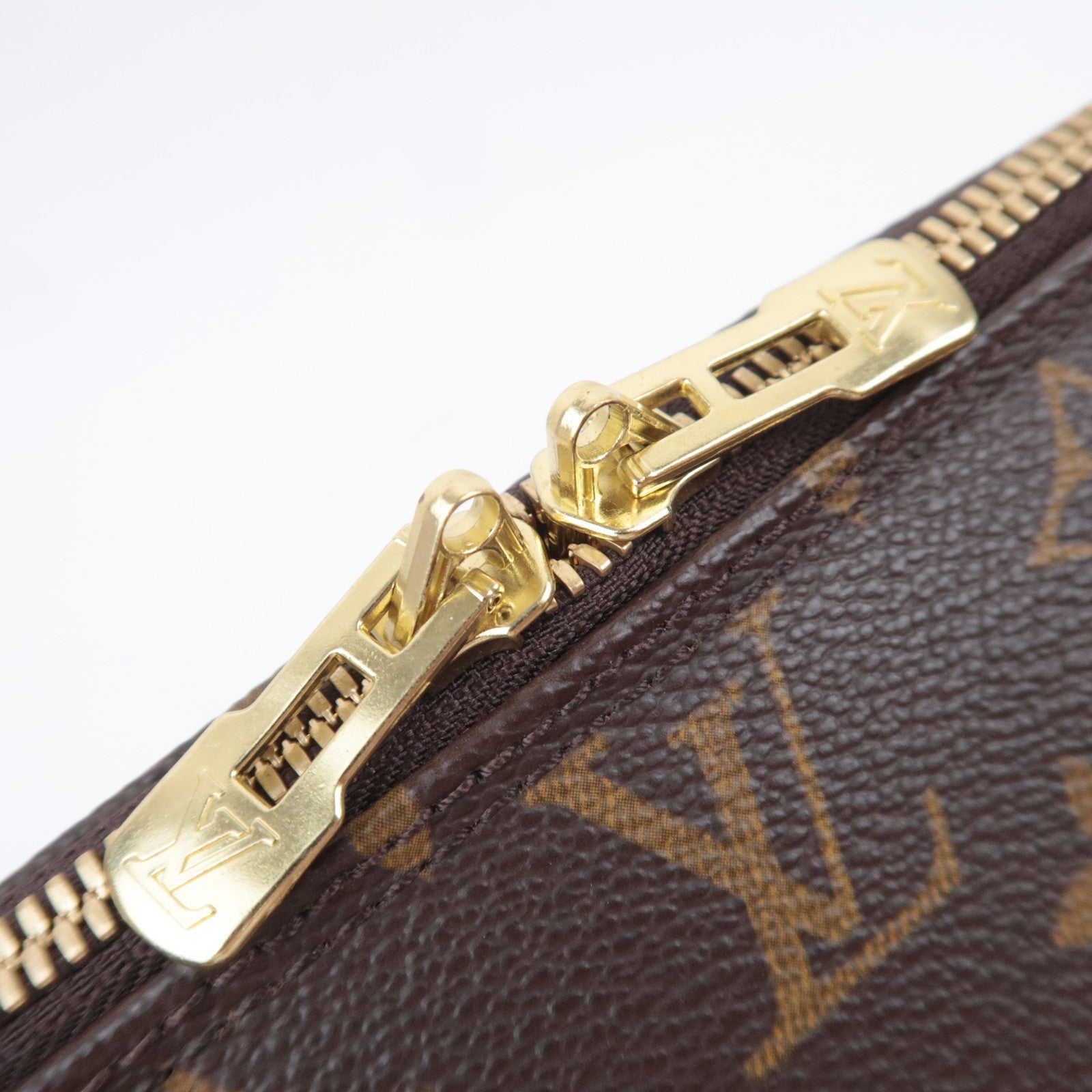 Louis Vuitton Monogram Alma Handbag M51130