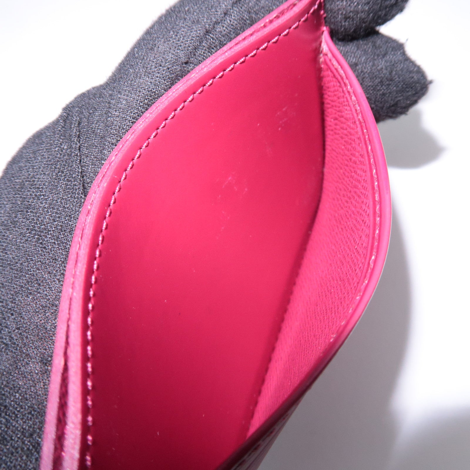 Louis Vuitton Epi Porte Cartes Simple Card Case Fuchsia M60327