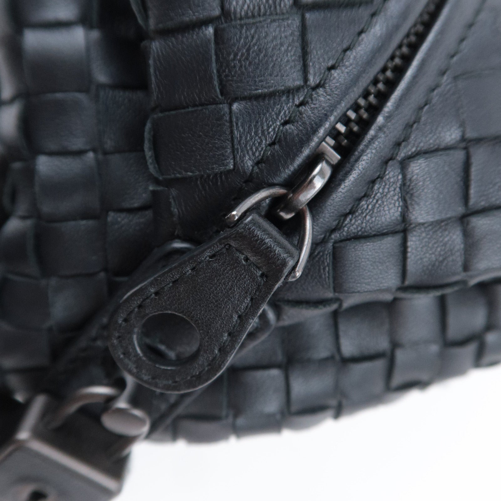 BOTTEGA VENETA Intrecciato Leather Handbag Black