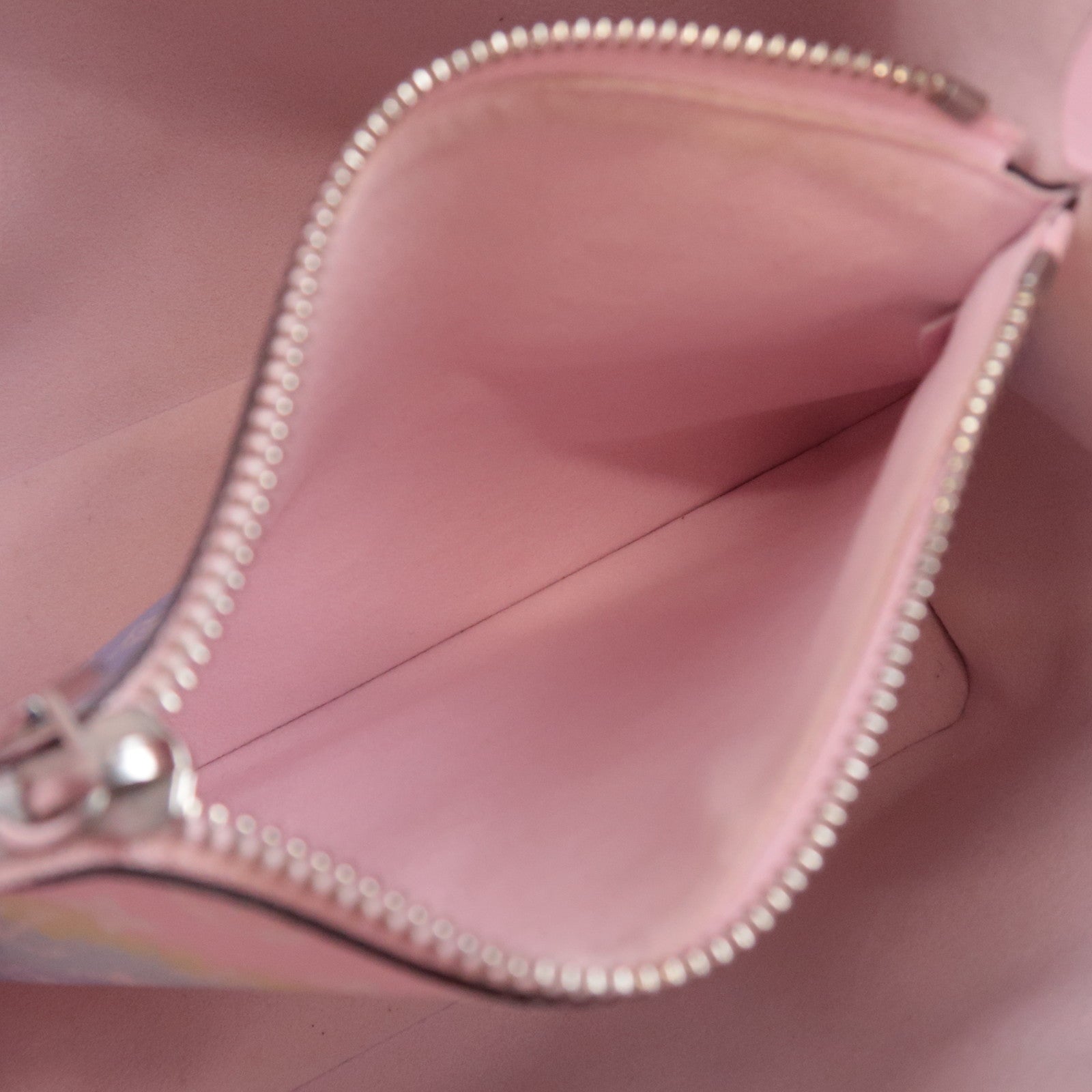 Louis Vuitton LV Escale Neo Noe Shoulder Bag Pastel M45124