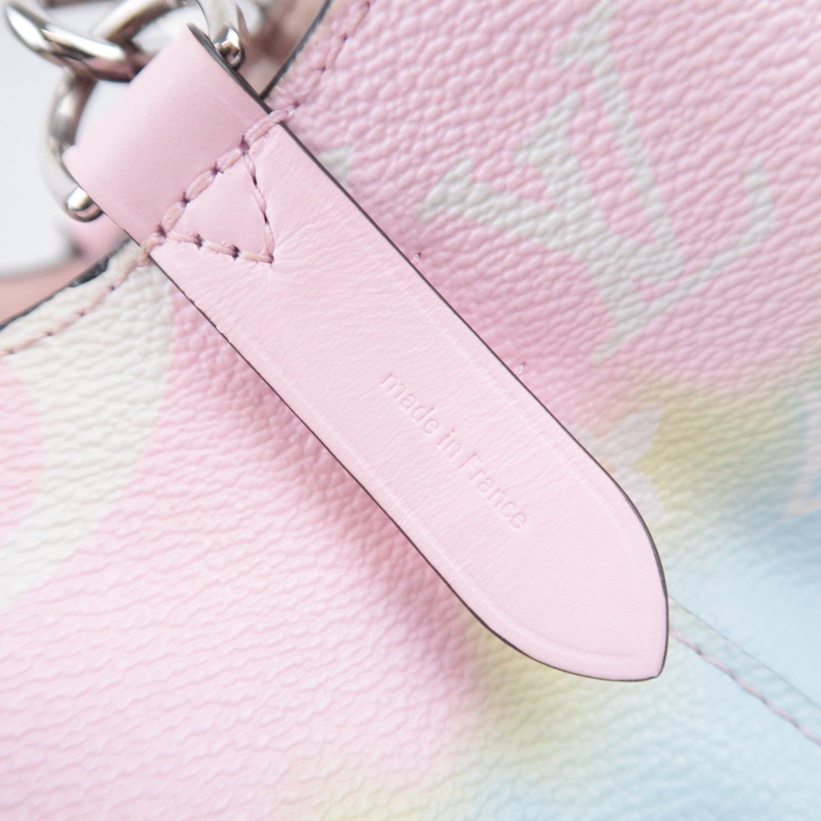 Louis Vuitton LV Escale Neo Noe Shoulder Bag Pastel M45124