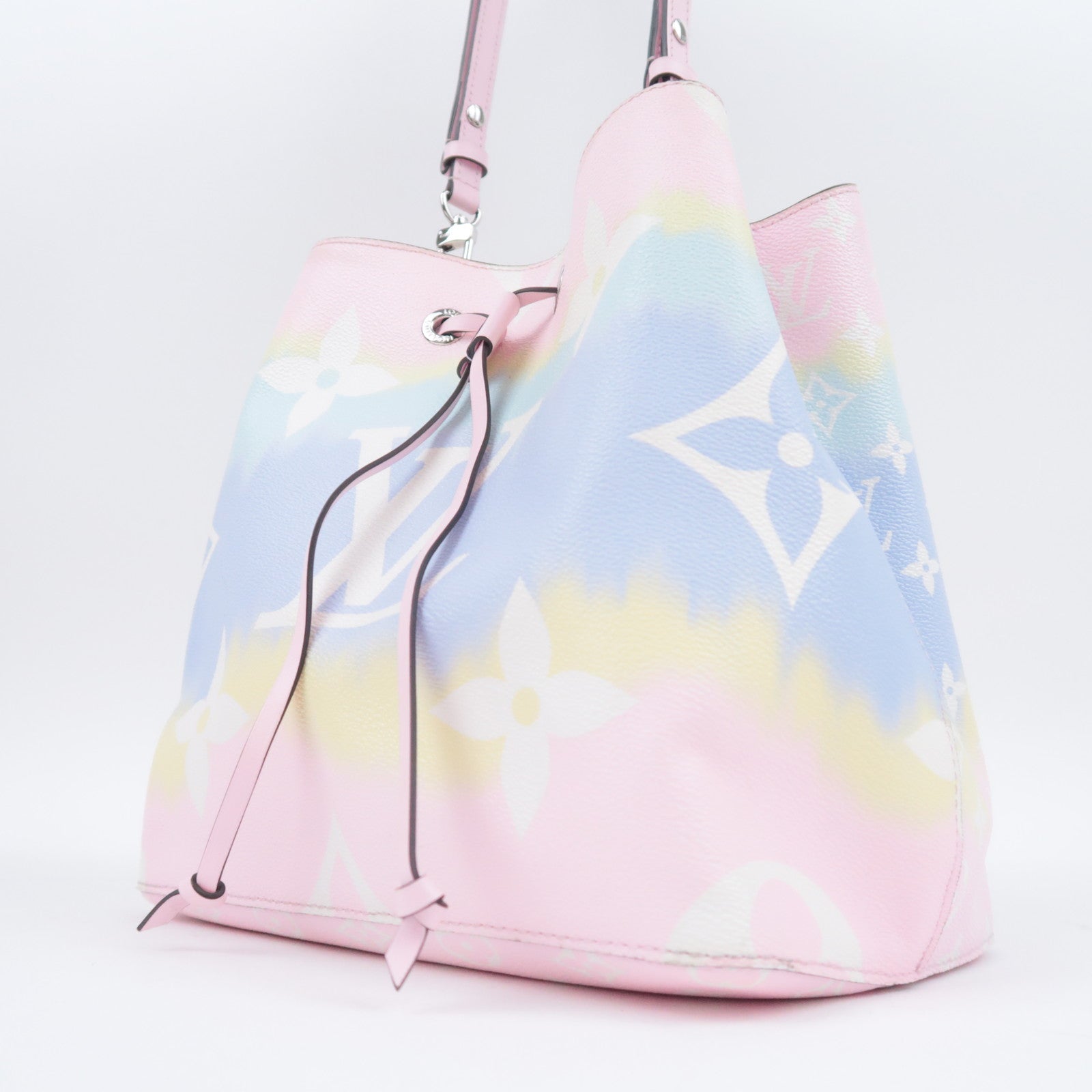 Louis Vuitton LV Escale Neo Noe Shoulder Bag Pastel M45124
