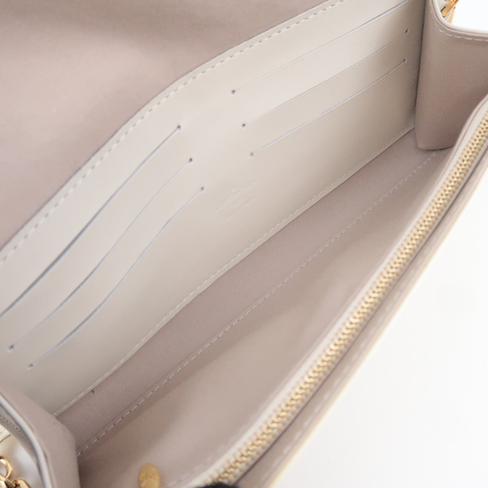 Louis Vuitton Monogram Vernis Sunset Boulevard Shoulder Bag Perle M93541