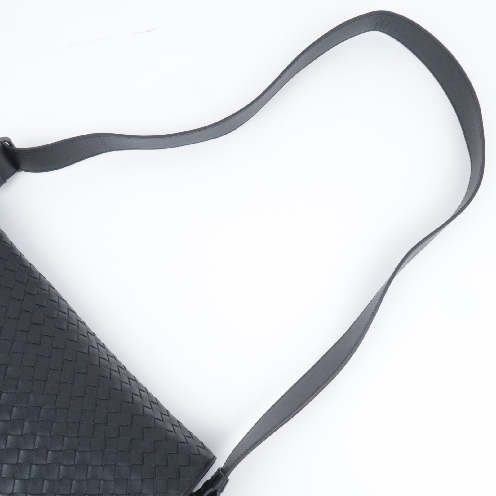 BOTTEGA VENETA Intrecciato Leather Shoulder Bag Black 221065