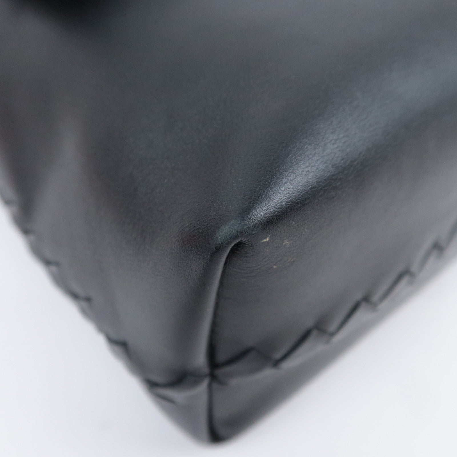 BOTTEGA VENETA Intrecciato Leather Shoulder Bag Black 221065