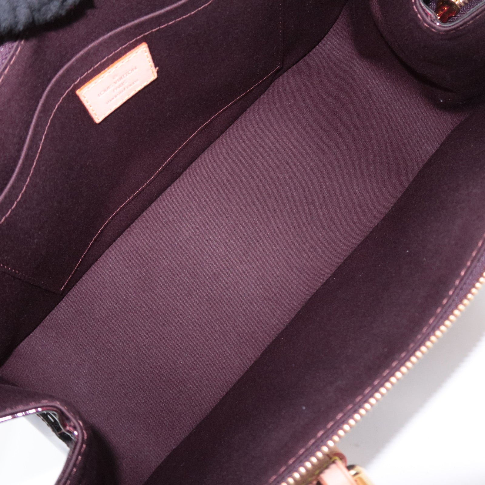 Louis Vuitton Monogram Vernis Rosewood Avenue Shoulder Bag Amarante M93510
