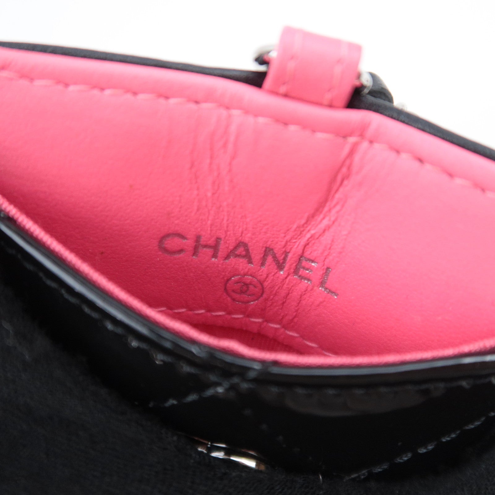 CHANEL Matelasse Patent Leather Chain Pass Case Holder Black Pink Silver HDW