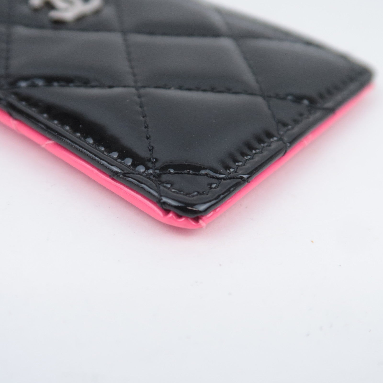 CHANEL Matelasse Patent Leather Chain Pass Case Holder Black Pink Silver HDW