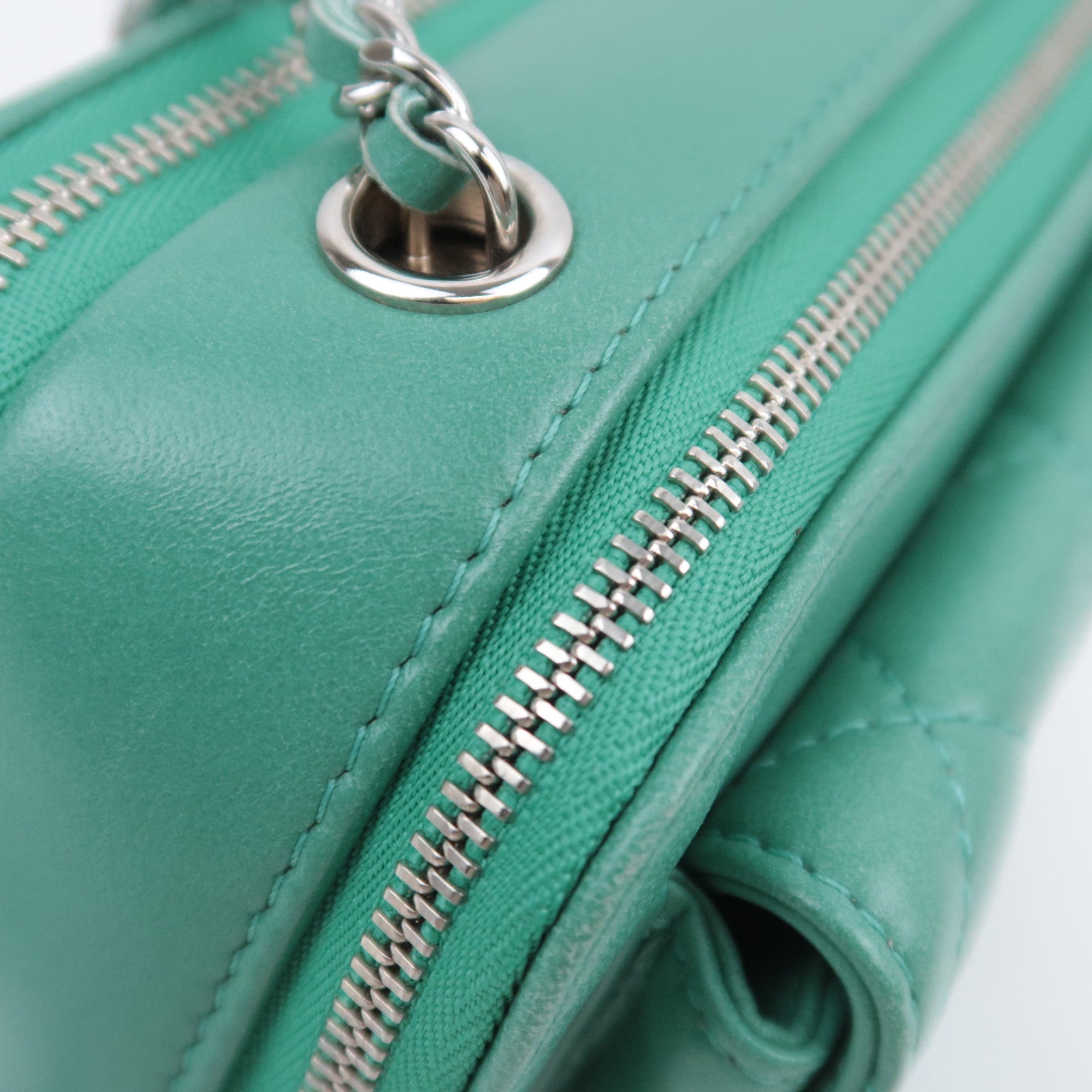 CHANEL Matelasse Chain Shoulder Bag Lambskin Green Silver HDW