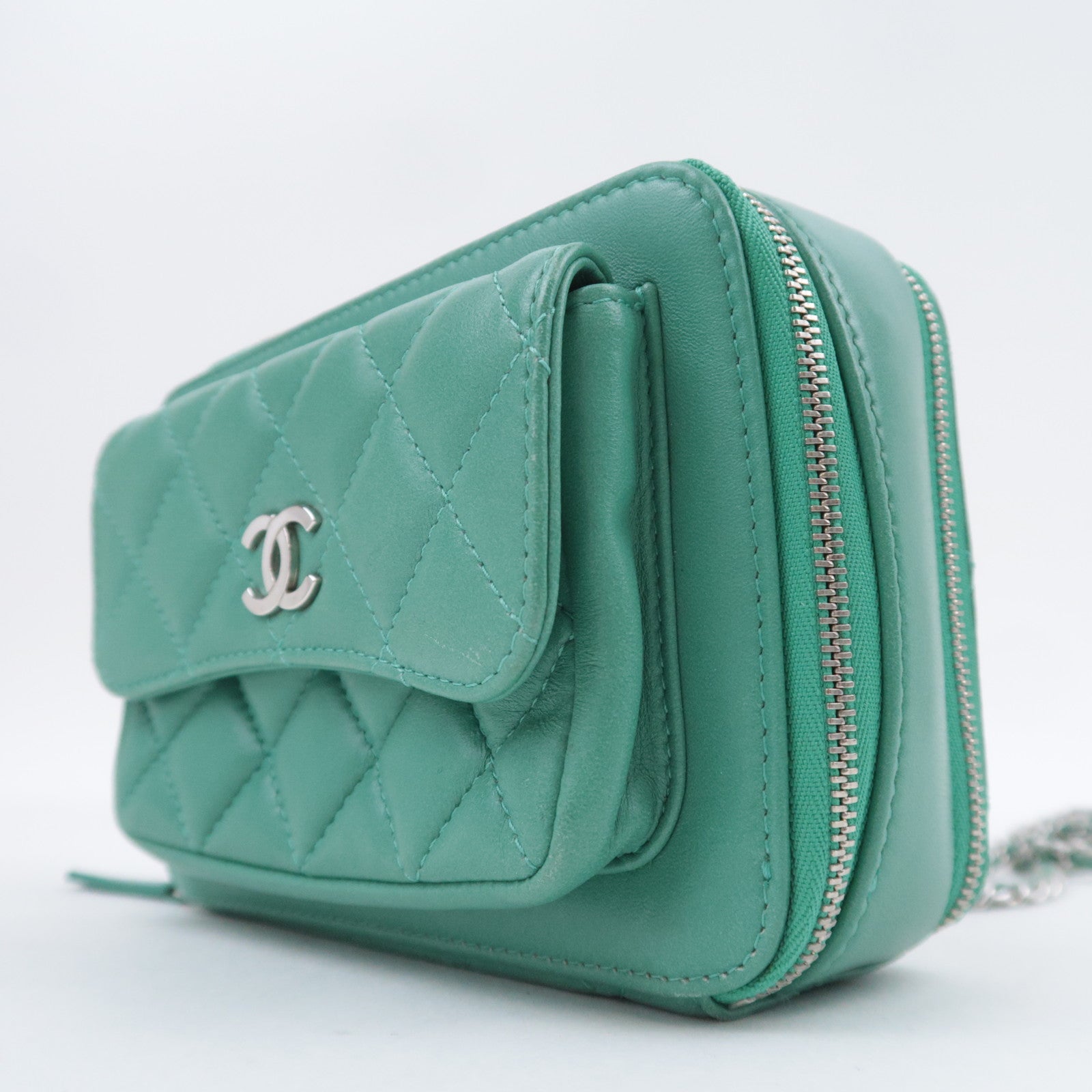 CHANEL Matelasse Chain Shoulder Bag Lambskin Green Silver HDW