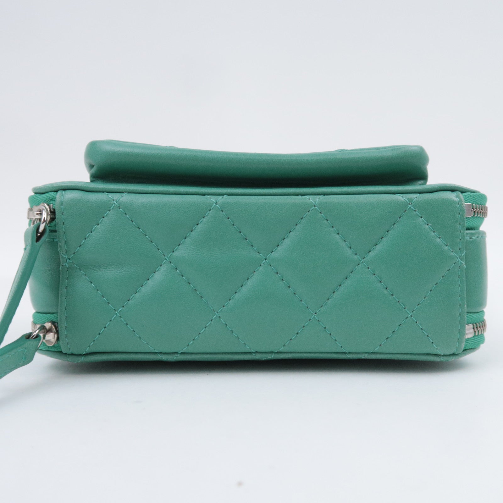 CHANEL Matelasse Chain Shoulder Bag Lambskin Green Silver HDW