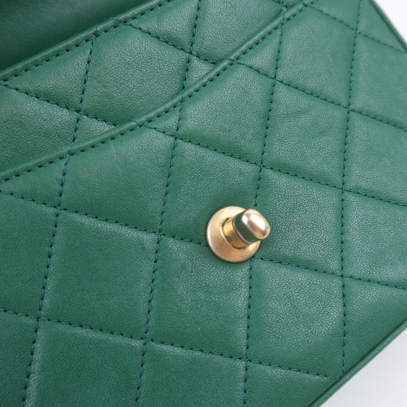 CHANEL 19 Dixneuf 2Way Chain Shoulder Bag Lambskin Green Gold HDW
