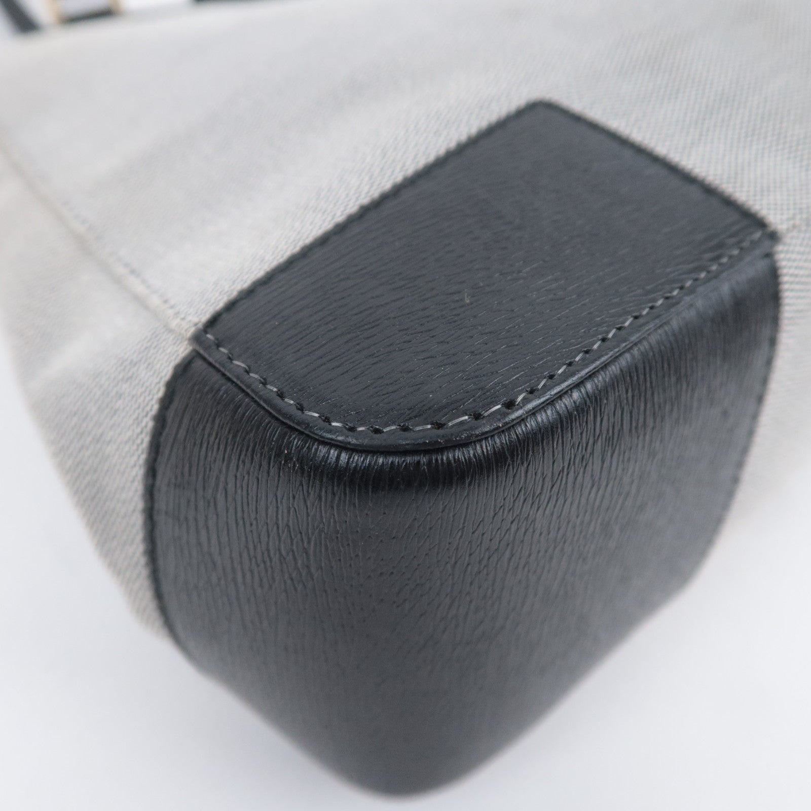 GUCCI G Logo Canvas Leather Handbag Gray Black 002.1103