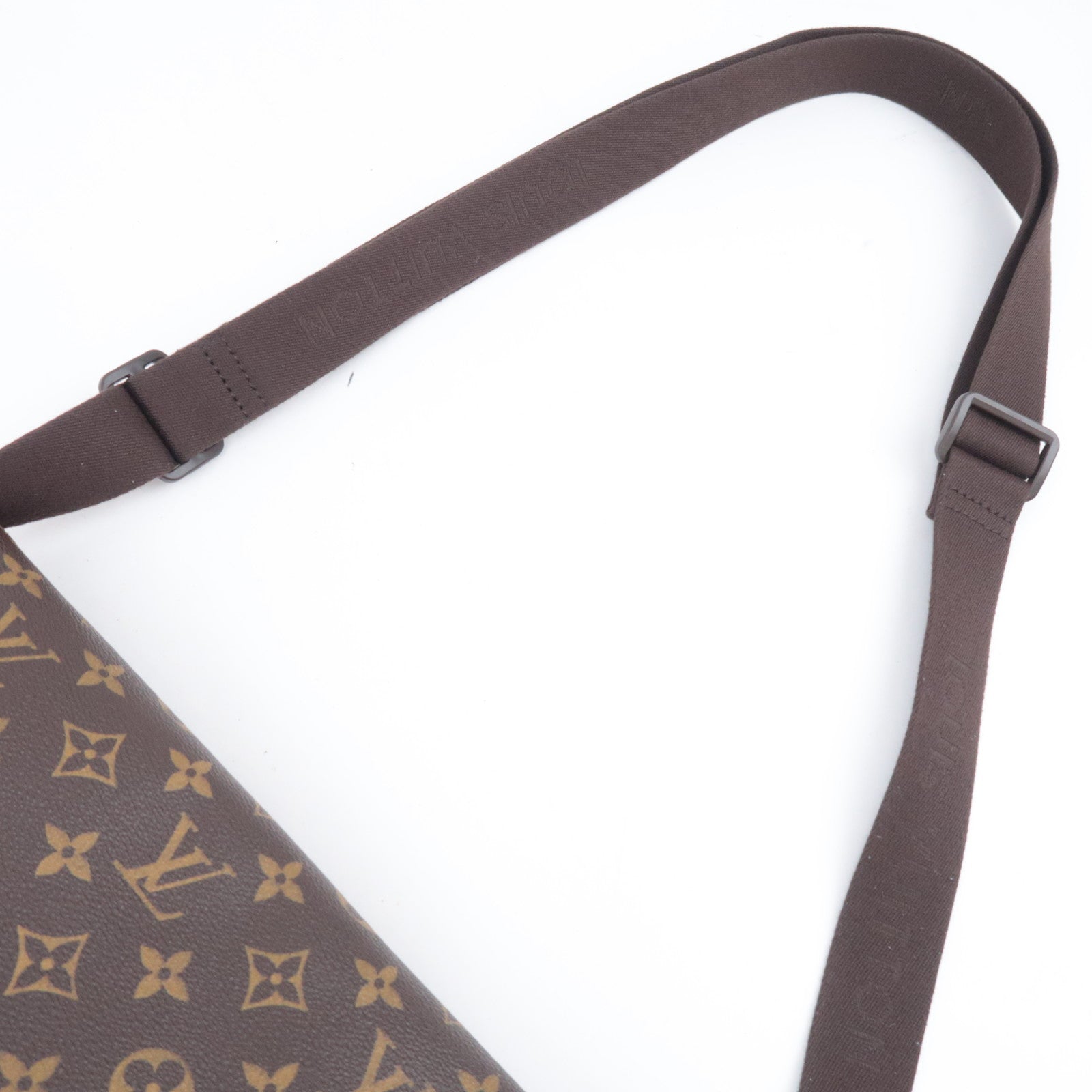 Louis Vuitton Monogram Messenger Beaubourg MM Shoulder Bag M97038