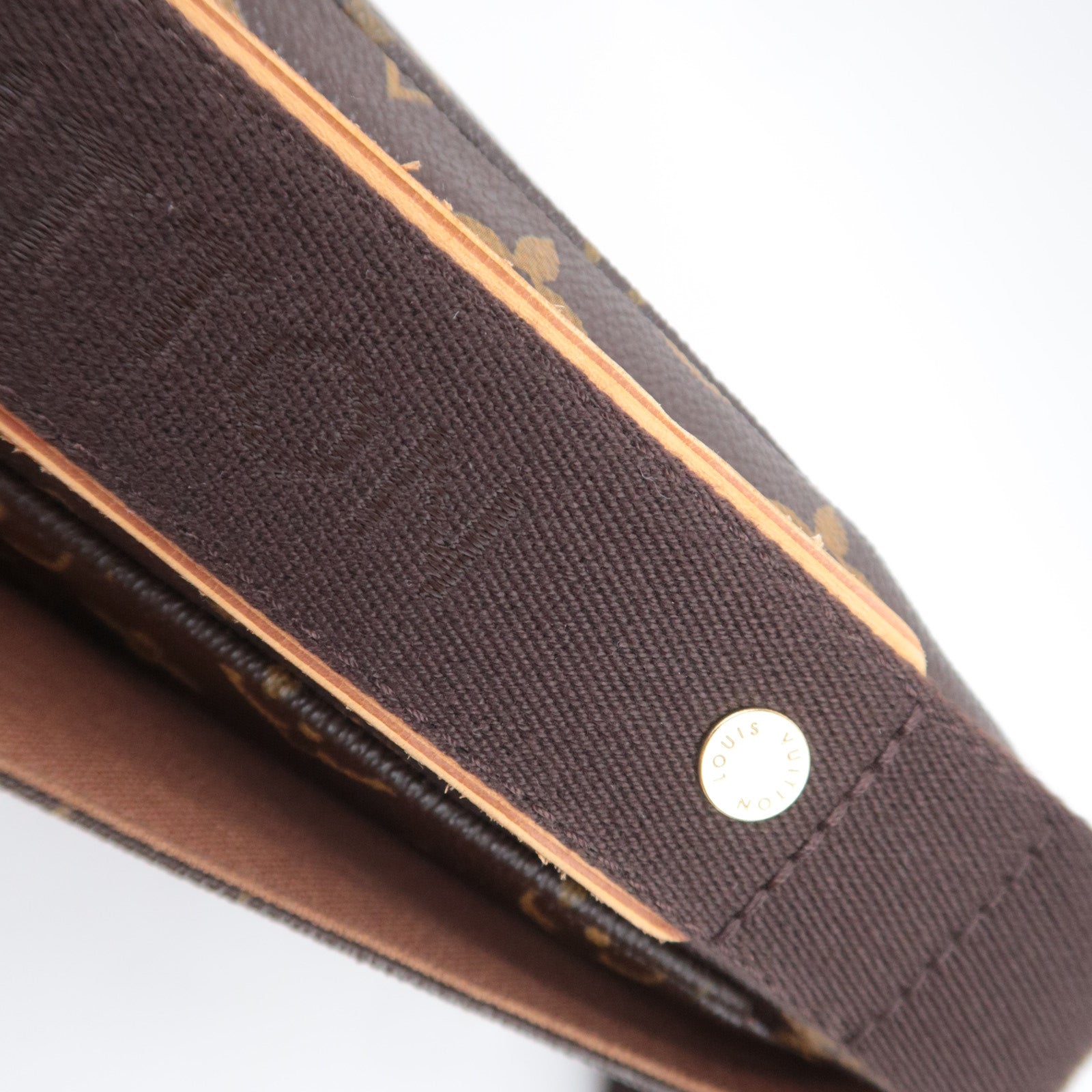 Louis Vuitton Monogram Messenger Beaubourg MM Shoulder Bag M97038