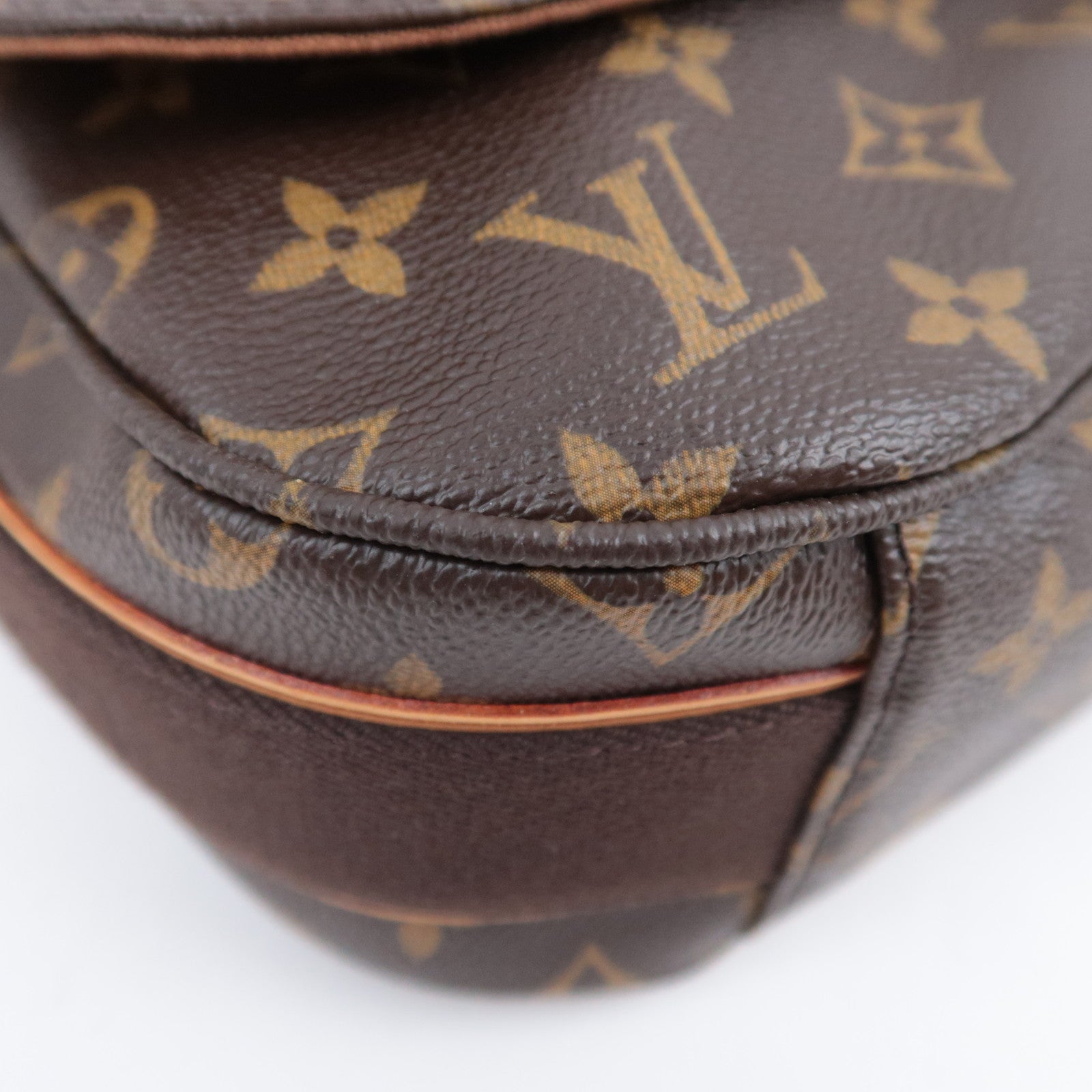 Louis Vuitton Monogram Messenger Beaubourg MM Shoulder Bag M97038
