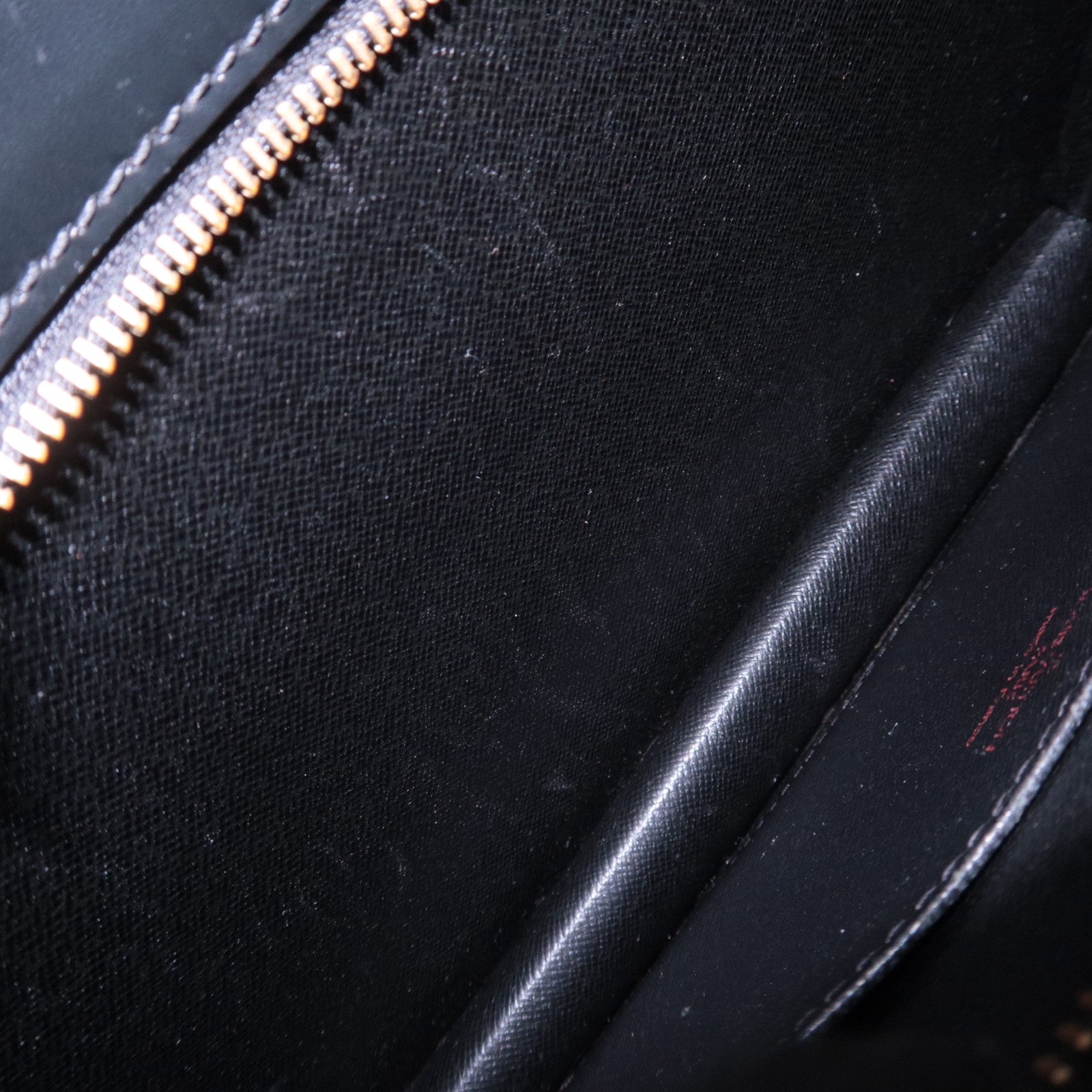Louis Vuitton Epi Pochette Homme Clutch Bag Noir M52522