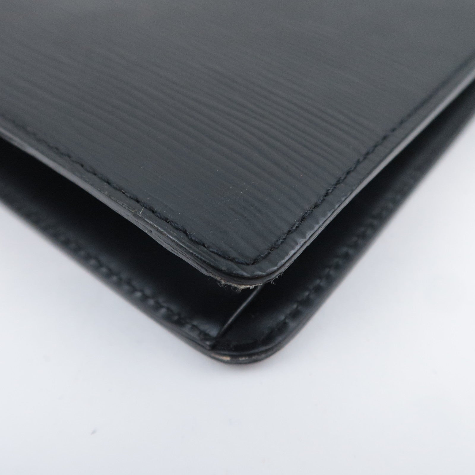 Louis Vuitton Epi Pochette Homme Clutch Bag Noir M52522