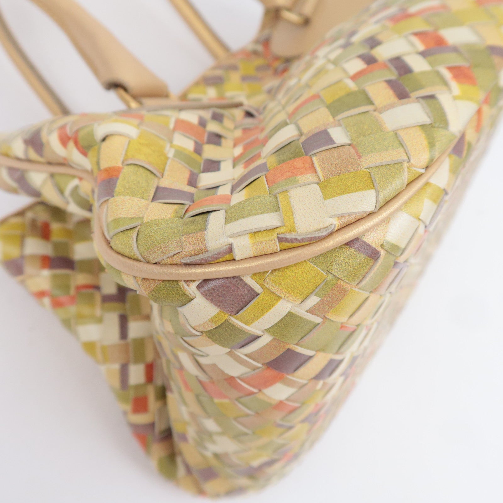 BOTTEGA VENETA Intrecciato Leather Handbag 142484