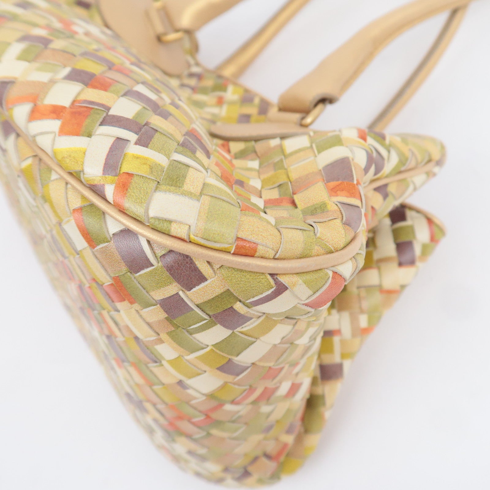 BOTTEGA VENETA Intrecciato Leather Handbag 142484