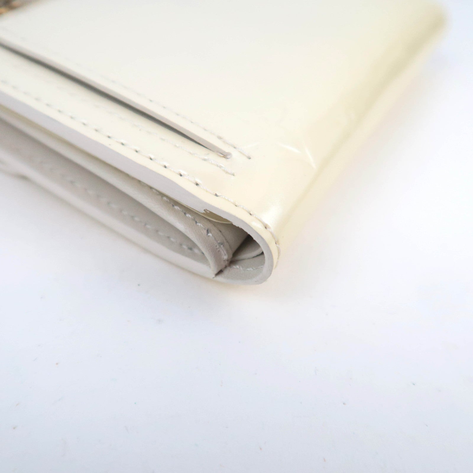 Louis Vuitton Monogram Vernis Portefeuille Koala Wallet Perle M91420
