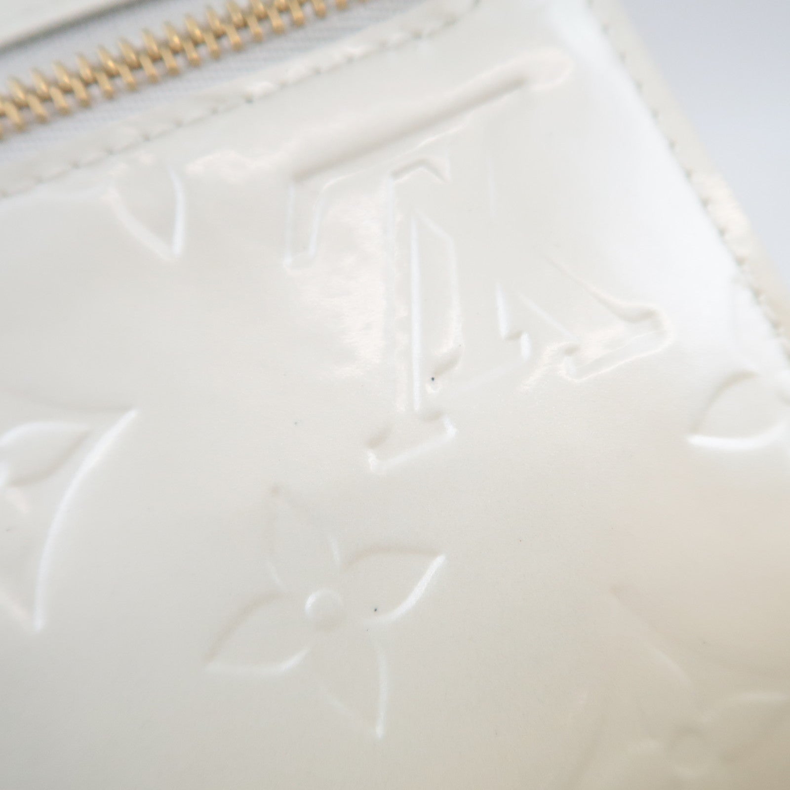 Louis Vuitton Monogram Vernis Portefeuille Koala Wallet Perle M91420