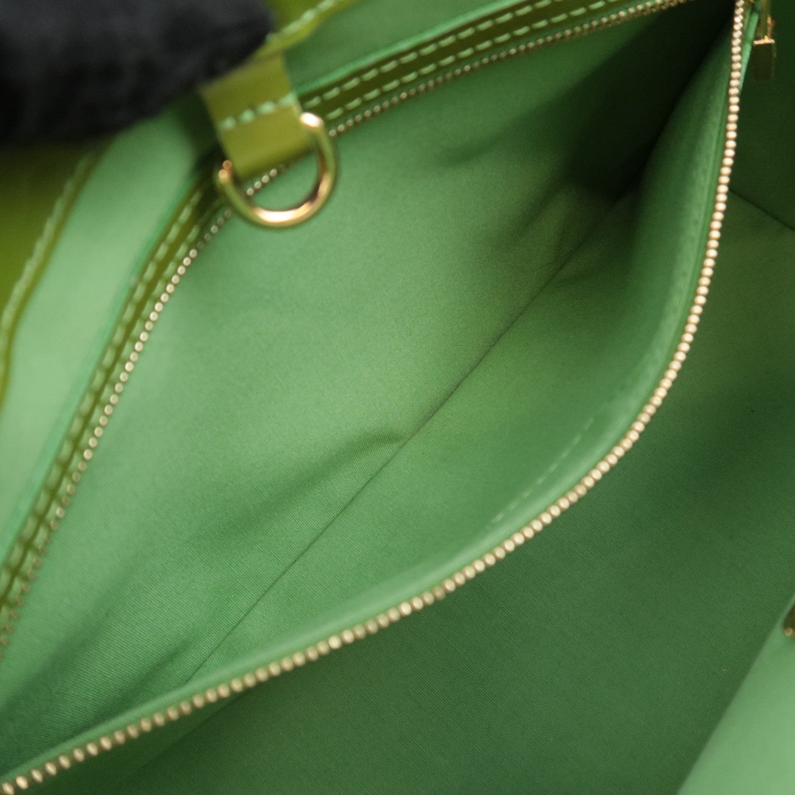 Louis Vuitton Monogram Vernis Wilshire PM Handbag Vert Tonic M93645