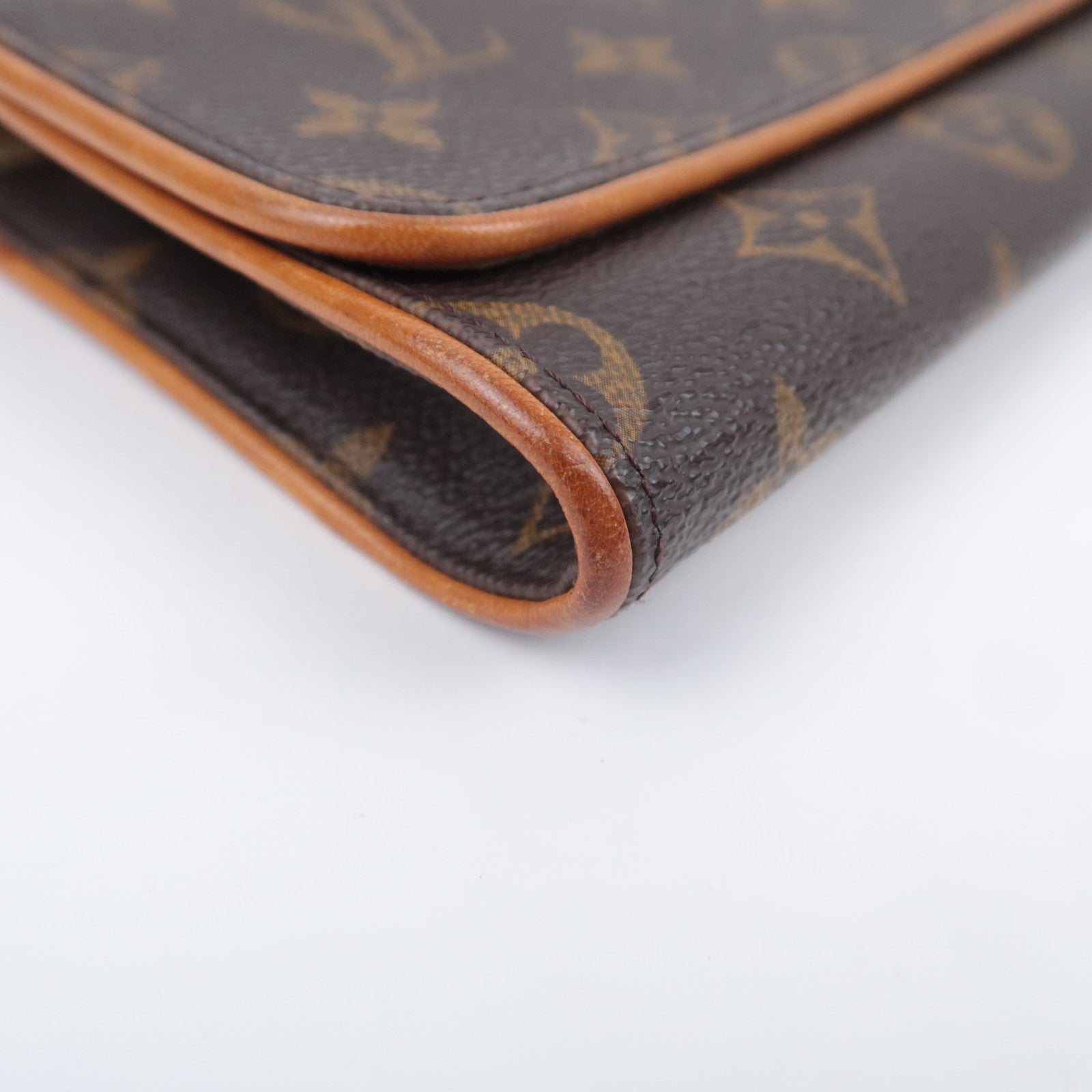 Louis Vuitton Monogram Pochette Twin GM Shoulder Bag M51852