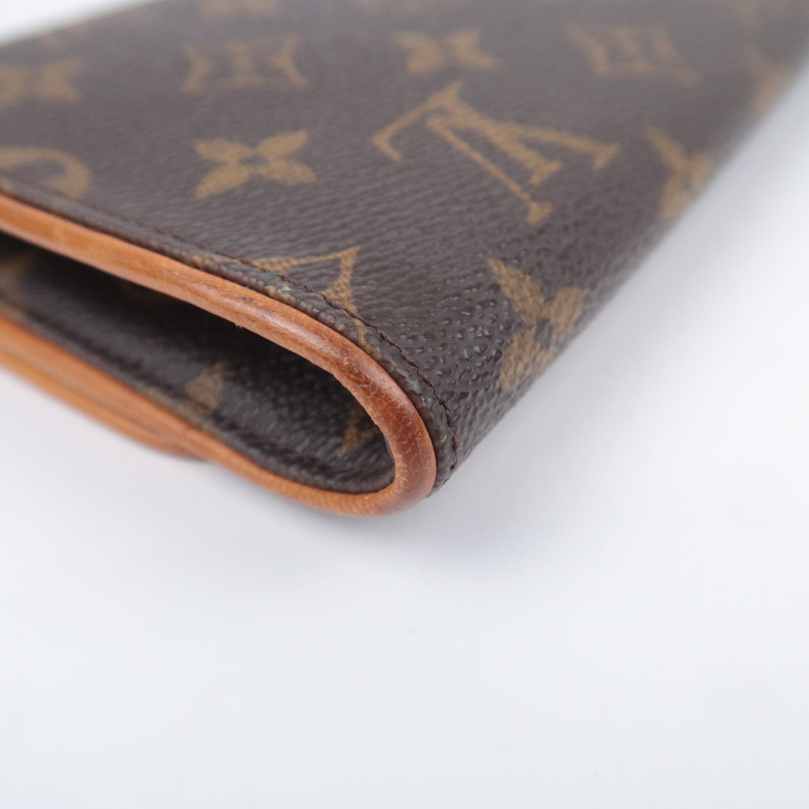 Louis Vuitton Monogram Pochette Twin GM Shoulder Bag M51852
