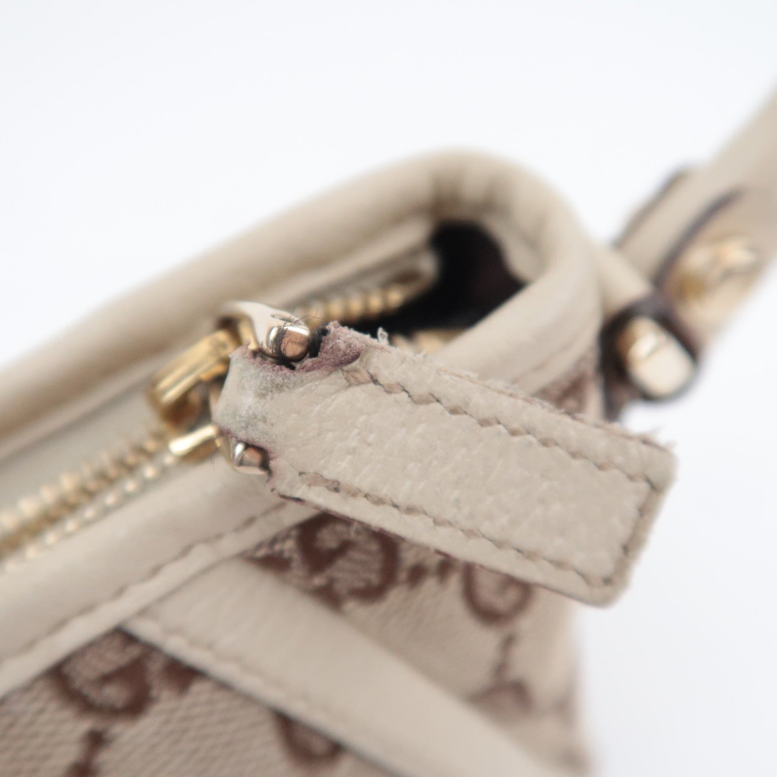 GUCCI Abby GG Canvas Shoulder Bag Beige Ivory 130939