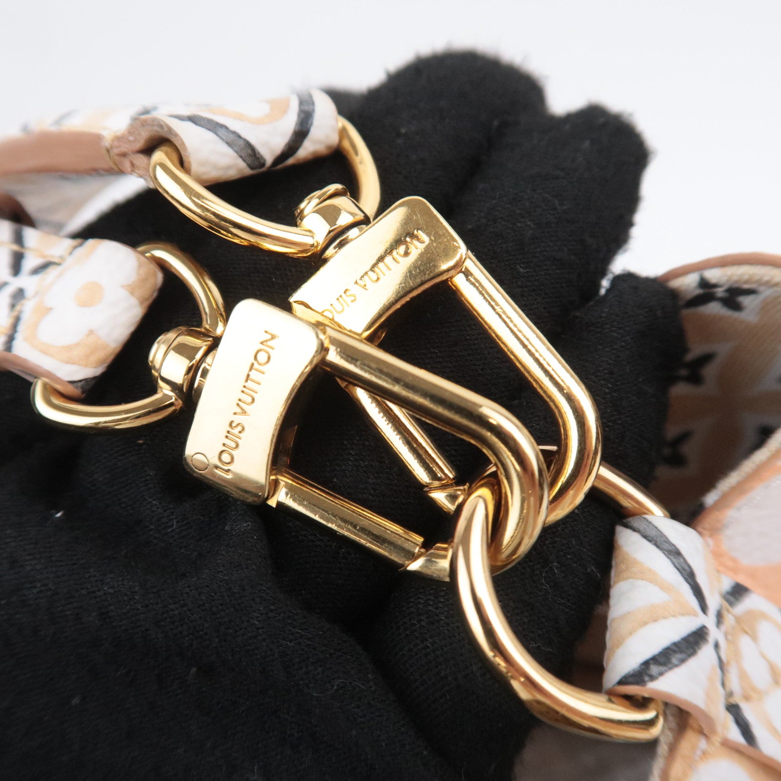 Louis Vuitton Monogram Giant By The Pool Neo Noe BB M22985