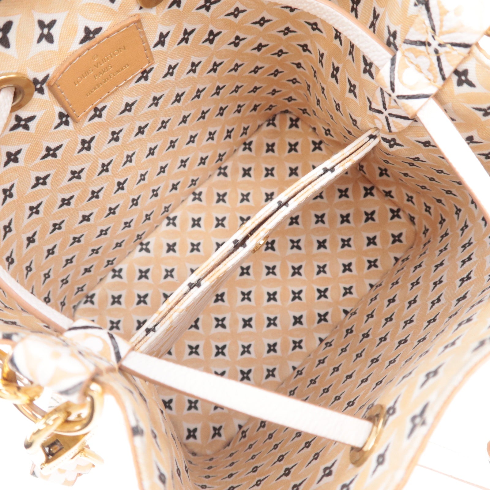 Louis Vuitton Monogram Giant By The Pool Neo Noe BB M22985