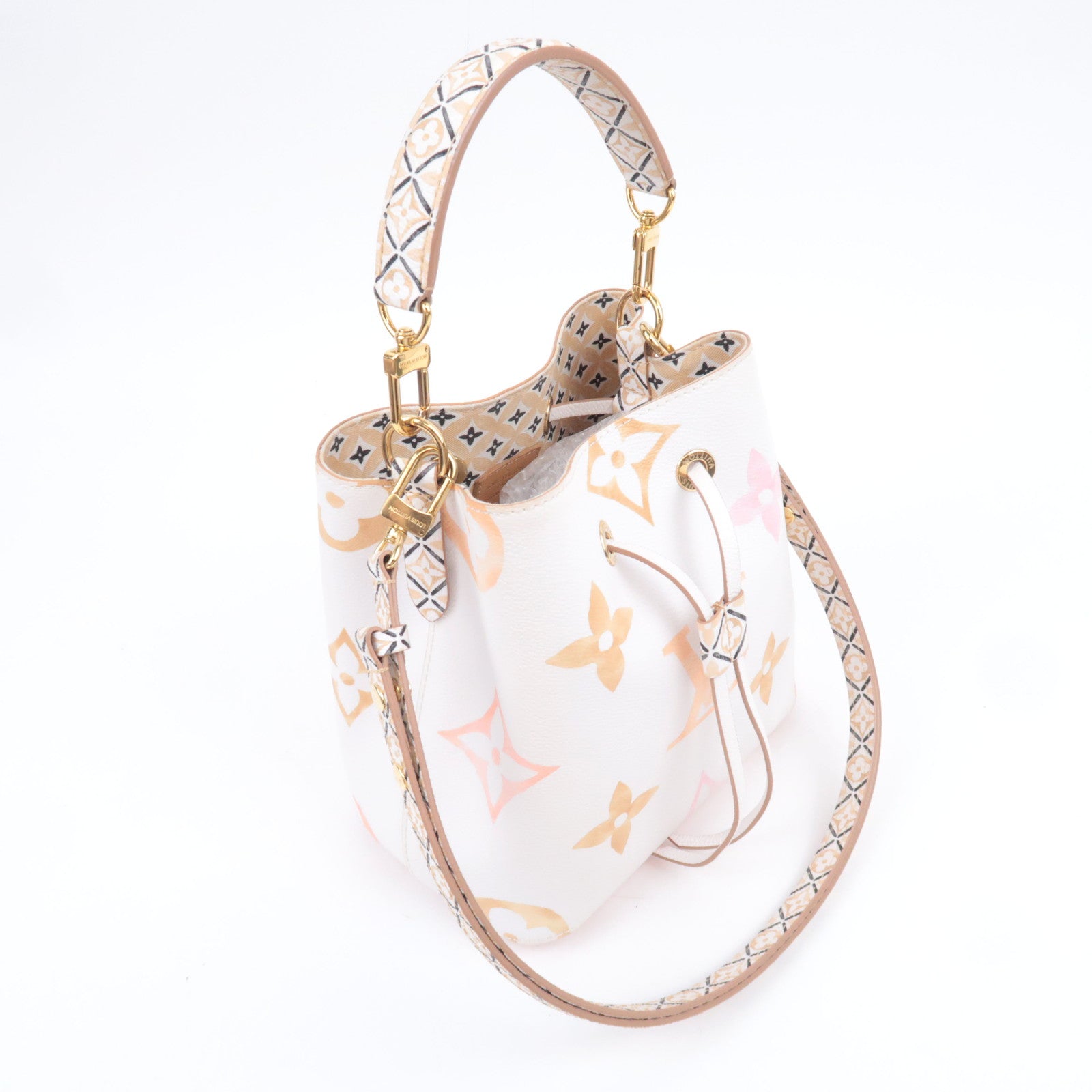 Louis Vuitton Monogram Giant By The Pool Neo Noe BB M22985