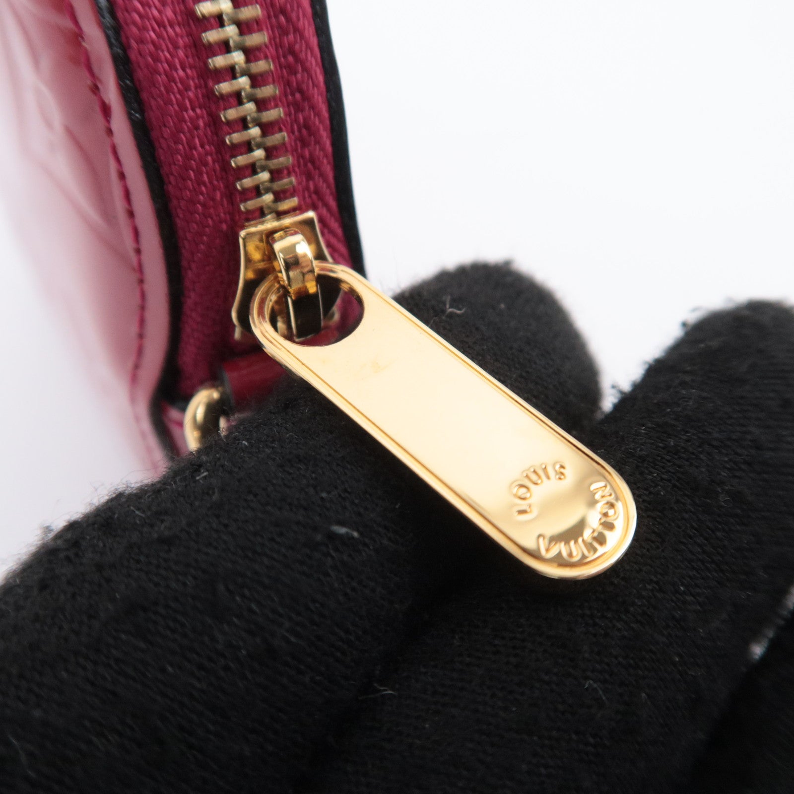 Louis Vuitton Monogram Vernis Porte Monnaie Coeur Coin Case Rose Indien M90006