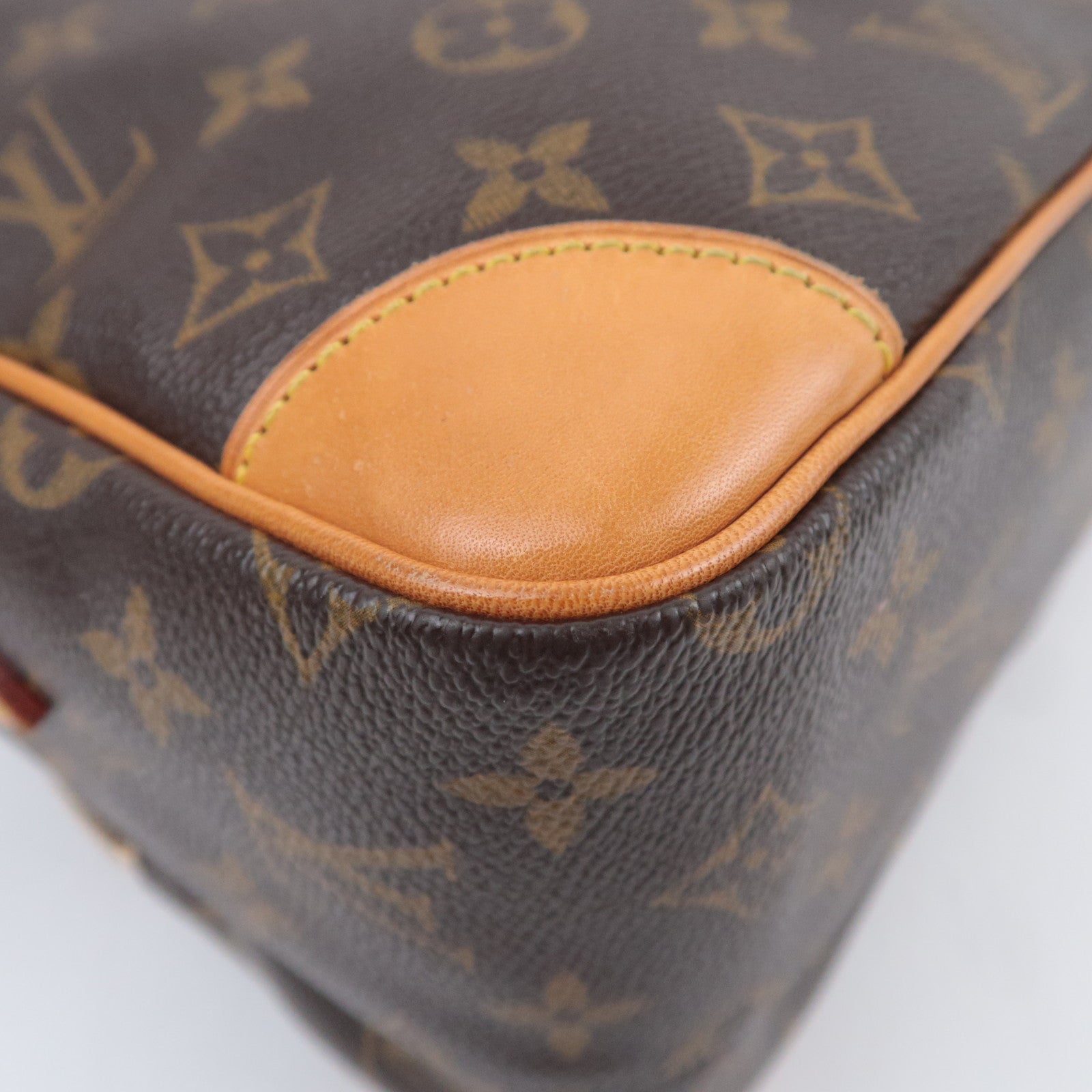 Louis Vuitton Monogram Nile Shoulder Bag M45244