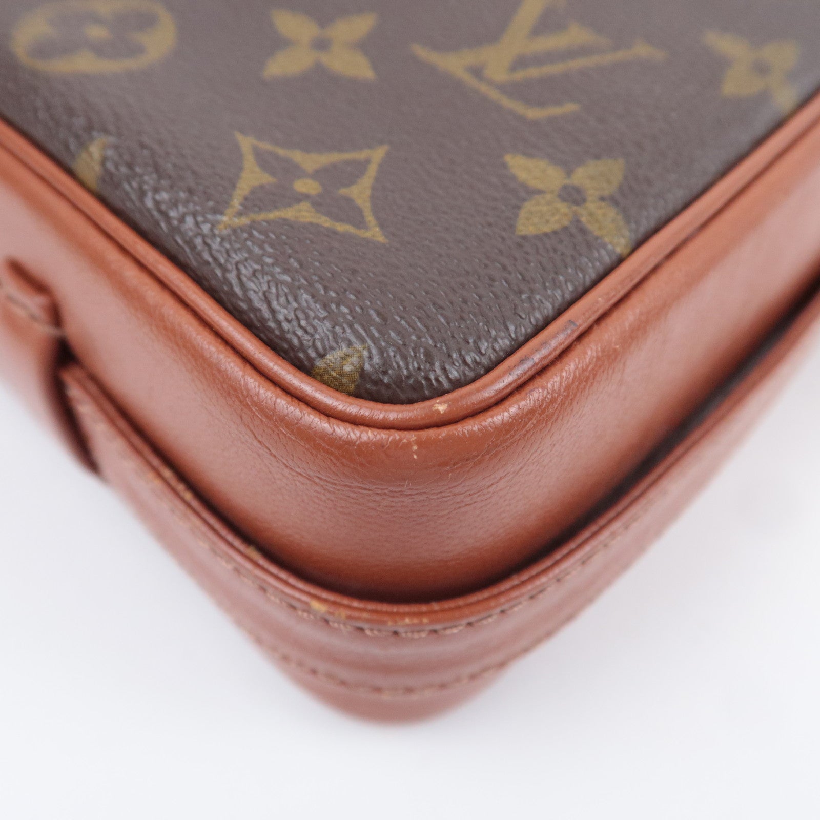 Louis Vuitton Monogram Sac Bandouliere 30 Shoulder Bag M51364