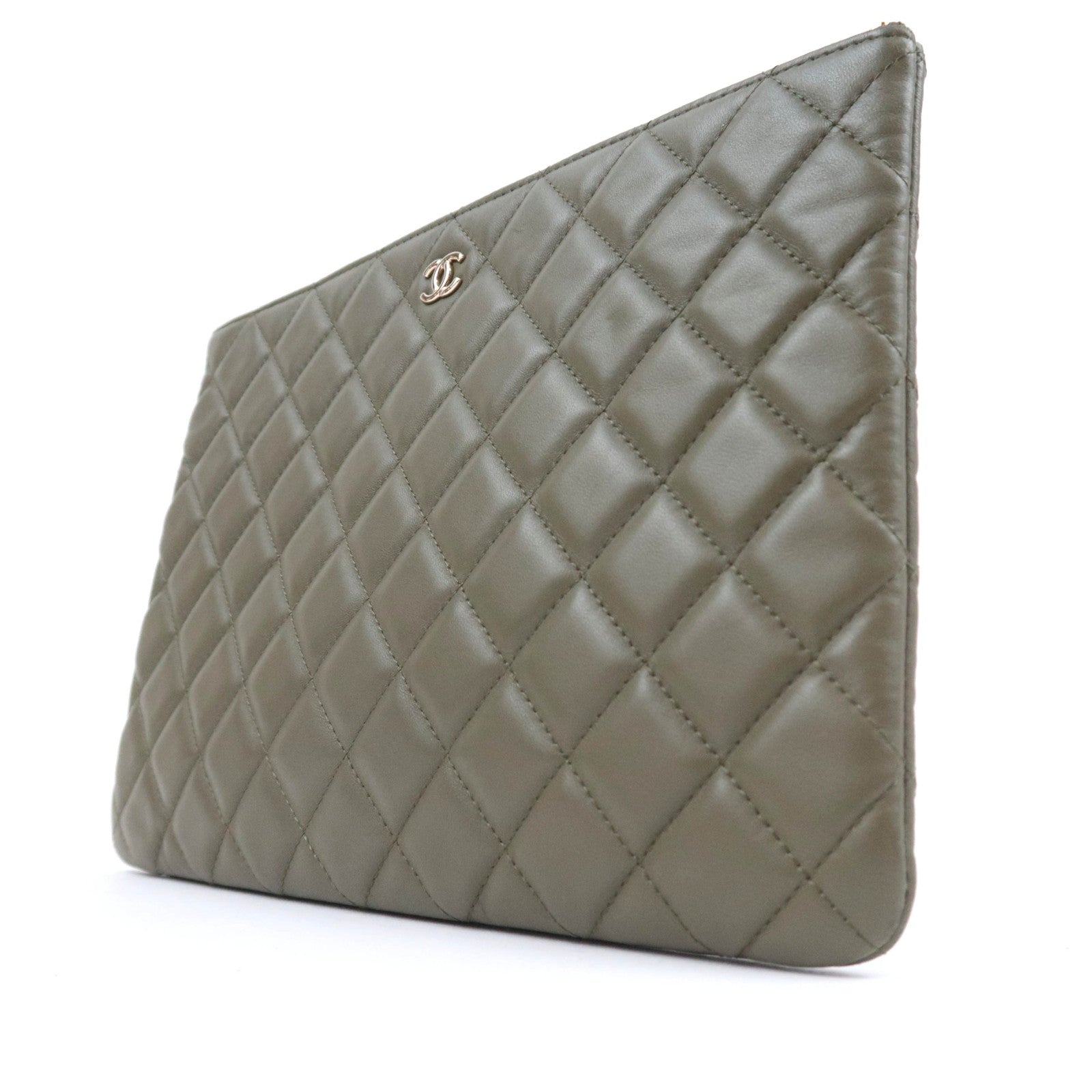 CHANEL Matelasse Clutch Bag Lambskin Khaki Gold Hardware A82552