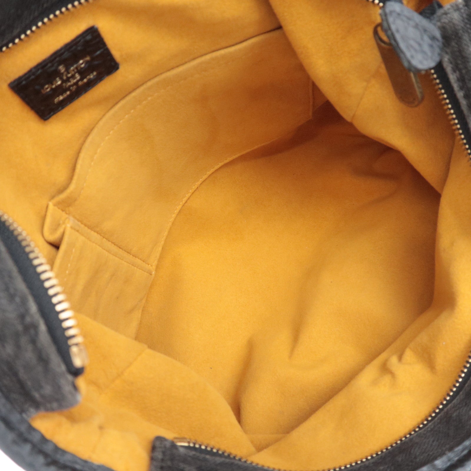 Louis Vuitton Monogram Denim Neo Cabby MM Noir M95351