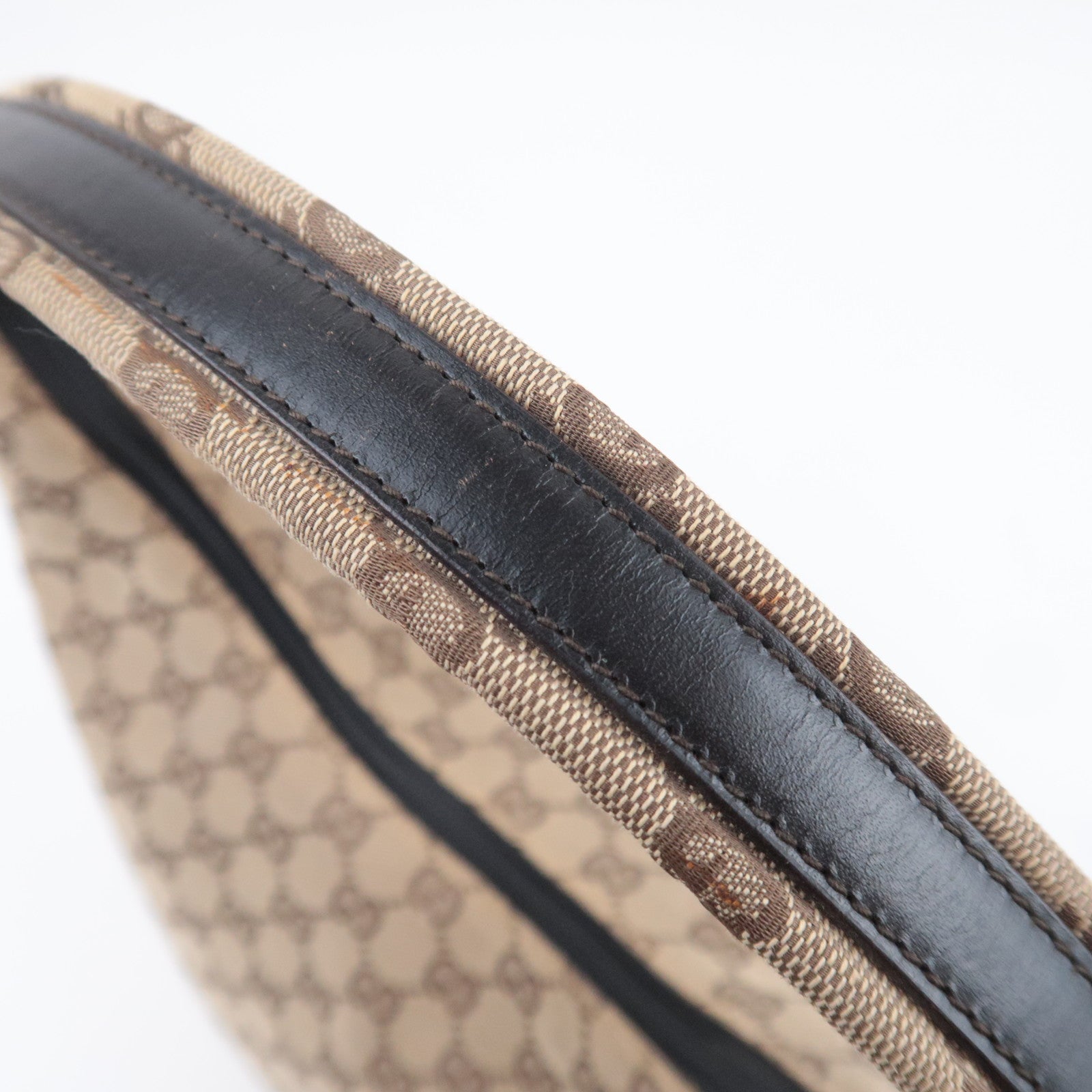 GUCCI GG Canvas Shoulder Bag Beige 001.3380