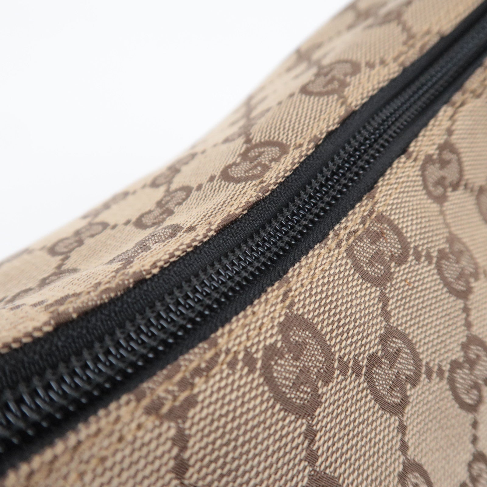GUCCI GG Canvas Shoulder Bag Beige 001.3380