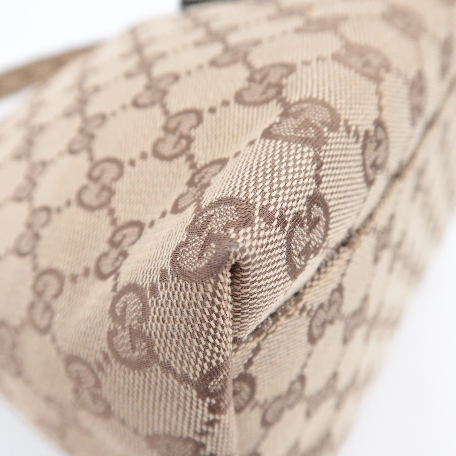 GUCCI GG Canvas Shoulder Bag Beige 001.3380